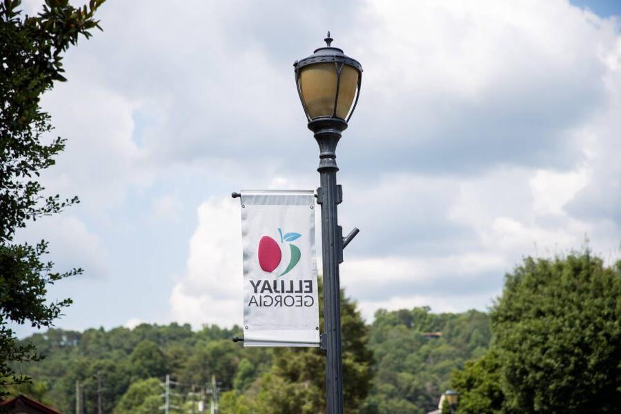 Ellijay sign on a lamp post